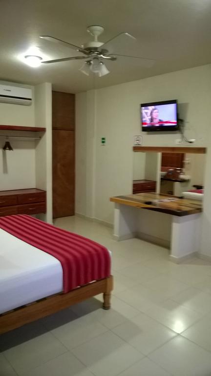 Auto Hotel Paraiso Inn Palenque Room photo